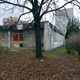 Zchátralý objekt bývalých jeslí na adrese Znojemská 1248 při návštěvě v pátek 29. listopadu 2019. V úterý 3. prosince 2019 by zde měla začít dlouho očekávaná demolice. Ruinu, která je v majetku hlavního města, převzala tento týden vybraná firma, která se má postarat o její demolici. Práce potrvají tři až čtyři měsíce.
