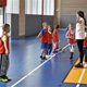 Čtyřka sportuje – sportujeme s trenéry, tak se jmenuje pilotní projekt, který odstartovala městská část Praha 4 ve spolupráci se sportovními oddíly a základními školami. Jeho pilotní fáze, do které se nyní zapojí první ročníky pěti základních škol, potrvá do konce února příštího roku. Už teď se ale plánuje jeho prodloužení a rozšíření počtu zúčastněných škol. Snímky jsou z pondělí 4. října 2021, kdy start projektu proběhl na půdě ZŠ Bítovská.