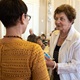 Předávání diplomů seniorům z projektu Zpátky do školy na Nuselské radnici