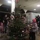 Komunitní zdobení vánočních stromů 2018