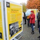 Na náměstí Generála Kutlvašra, vedle historické radnice v Nuslích, probíhá od 11. do 17. listopadu 2019 venkovní výstava s názvem: Cesta je volná!“. Je o uprchlících z komunistické Německé demokratické republiky (NDR, ale i DDR, východní Německo), kteří se i přes Prahu, hlavní město Československé socialistické republiky (ČSSR), snažili dostat do Spolkové republiky Německo (NSR, ale i SRN či BRD). Snímky jsou z vernisáže v úterý 12. listopadu 2019, které se zúčastnil i místostarosta Prahy 4 pro kulturu a majetek Michal Hroza (TOP 09).