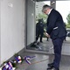 Pamětní tabulka na domě číslo 1664/1 v ulici Sdružení v Nuslích připomíná od pátku 19. dubna 2024 úspěšného podnikatele a politika Antonína Šindeláře, kterého komunistický režim připravil o podnikání, majetek a nakonec i život. 