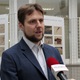 Malé improvizované vernisáže se ve středu 7. prosince 2022 zúčastnil polský politolog a publicista Maciej Ruczaj , který je zároveň ředitelem Polského institutu v Praze a místostarosta Prahy 4 pro kulturu a majetek Michal Hroza (TOP 09).