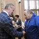 Praha 4 uspořádala v letošním roce celkem v šesti svých základních školách sedm PC kurzů určených pro seniory ze čtvrté městské části. Devadesátka úspěšných absolventů pak získala nárok na „Pamětní list za absolvování počítačových kurzů“, který si absolventi mohli v pondělí 16. prosince 2019 vyzvednout při malé oslavě na radnici v Nuslích. Slavnostního předání pamětních listů se ujal místostarosta Prahy 4 pro sociální, zdravotní a rodinnou politiku Josef Svoboda, kterému asistovala vedoucí odboru školství, prevence a rodinné politiky Úřadu MČ Praha 4 Jana Ságlová.