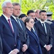 Pietní shromáždění v Pankrácké věznici, kde nacistický režim věznil, mučil a zavraždil stovky českých vlastenců. 