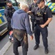 Policisté na žádost městské části Praha 4 v úterý 9. července kontrolovali okolí stanic metra C, obchodů nebo ubytovny na Novodvorské. Policisté zkontrolovali přes sedmdesát osob a zjistili řadu protiprávních jednání, včetně konzumace alkoholu na místech, kde to zakazuje vyhláška, nebo odhalování na veřejnosti. Jednomu z opilců naměřili 3,35 ‰ alkoholu v dechu. Při akci rovněž zadrželi muže podezřelého z majetkové trestné činnosti. 