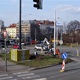 V sobotu 27. března 2021 zahájí Dopravní podnik hlavního města Prahy další etapu Rekonstrukce tramvajové tratě Vladimírova - Táborská - Na Pankráci - Na Veselí - Soudní. Stavební práce budou po zimní přestávce pokračovat na Pankráci a v Nuslích, konkrétně v ulicích Na Pankráci a v Táborské až po křižovatku s Vladimírovou. Dopravní podnik tak naváže na loňskou podzimní rekonstrukci úseku od vozovny Pankrác po křižovatku ulic Na Pankráci a Na Veselí, a na stavbu nové tratě ke stanici metra Pankrác.  Na snímcích z 9. března 2021 probíhají přípravné práce na nám. Hrdinů a ve spodní části Táborské.