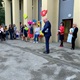 Nový školní rok 2020/2021 začal 1. září 2020 ve všech mateřských a základních školách zřizovaných městskou částí Praha 4. V provozu je všech 19 mateřských a všech 21 základní škol. V řadě škol se slavnostního zahájení školního roku a přivítání prvňáčků v úterý ráno zúčastnili i členové Rady a Zastupitelstva MČ Praha 4.