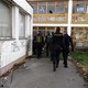 Vyklízením v úterý 3. prosince 2019 dopoledne začala příprava na demolici zchátralé budovy bývalých jeslí ve Znojemské ulici. Při vykazování nocležníků z objektů asistovala i Policie ČR.
