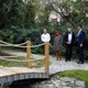 Otevíráme nový park „Přátelská zahrada“ - Nový altán, most, amfiteátr a opravená zahrada s chodníčky, to je od 10. září 2020 nový výukový a odpočinkový areál v sousedství Základní školy Jeremenkova. Přátelská zahrada, jak se jmenuje nový park, stojí na místě původního zpustlého zahradnictví, které prošlo rozsáhlou rekonstrukcí. Na neformální otevření parku, který bude sloužit jak žákům nedaleké školy, tak i široké veřejnosti, se přišli podívat starostka MČ Praha 4 Irena Michalcová, radní životní prostředí a místní Agendu 21 Tomáš Hrdinka (oba ANO 2011) a radní Prahy 4 pro investice Filip Vácha (TOP 09) a ředitel zmíněné školy Jan Vondrouš s dětmi z družiny.