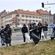 Při příležitosti akcí Ukliďme Česko, Ukliďme svět a Dne Země uspořádali studenti Školy mezinárodních a veřejných vztahů a gymnázia z Michle další ročník svého projektu EKODEN konaného za podpory městské části Praha 4. Společně uklidili vybraná veřejná prostranství v městské části. Letos se do úklidu zapojilo 80 studentů z prvních ročníků, k nimž se ale dobrovolně připojili i někteří studenti druhých a třetích ročníků. Akci zastřešila městská část Praha 4. Akce se zúčastnil i radní Prahy 4 Jan Hušbauer (ANO 2011)  který má na starosti společnosti založené MČ Praha 4, dotační politiku a správu veřejných prostranství.