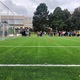 Nové hřiště na kopanou a atletický ovál vyrostlo v ZŠ U Krčského lesa. Jde o druhou etapu výstavby, v první fázi byla dokončena stavba basketbalového venkovního hřiště.