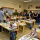 Školní rok 2019/2020 začal 2. září 2019 na městské části Praha 4 ve 21 základních školách a 33 mateřských školách, které radnice zřizuje. Prvňáčků je v Praze 4 letos zapsáno 1336, jejich počet je tedy přibližně stejný, jaký byl v minulém školním roce. Pozdravit děti, především prvňáčky, přišli do škol i zástupci samosprávy. V Základní škole s rozšířenou výukou matematiky a přírodovědných předmětů Na Planině to byla starostka MČ Praha 4 Irena Michalcová, v ZŠ a MŠ Mendíků pak místostarosta Ing. Josef Svoboda, Ph.D., v ZŠ Na Chodovci radní Filip Vácha a v ZŠ Na Líše přišel zpříjemnit první školní den prvňáčkům a budoucím prvňáčkům v přípravné třídě zastupitel Radek Lacko.