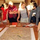 Radnice Prahy 4 pokračuje v setkávání obyvatel na téma budoucího fungování veřejných prostranství. V jednacím sále na staré Nuselské radnici představili architekti a urbanisté z atelieru Unit architekti první pravidla a doporučení pro budoucí generel veřejných prostranství. Navázali tak na řadu zjištění a podnětů od občanů z podobných setkání na sklonku loňského roku. 