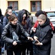 Při příležitosti akcí Ukliďme Česko, Ukliďme svět a Dne Země uspořádali studenti Školy mezinárodních a veřejných vztahů a gymnázia z Michle další ročník svého projektu EKODEN konaného za podpory městské části Praha 4. Společně uklidili vybraná veřejná prostranství v městské části. Letos se do úklidu zapojilo 80 studentů z prvních ročníků, k nimž se ale dobrovolně připojili i někteří studenti druhých a třetích ročníků. Akci zastřešila městská část Praha 4. Akce se zúčastnil i radní Prahy 4 Jan Hušbauer (ANO 2011)  který má na starosti společnosti založené MČ Praha 4, dotační politiku a správu veřejných prostranství.