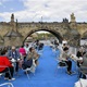 S měsícem dubnem se senioři městské části Praha 4 rozloučili stylově – jarní plavbou po Vltavě. Spolu se starostkou MČ Praha 4 Irenou Michalcovou (ANO 2011) vypluli ve čtvrtek 28. 4. 2022 na dvouhodinovou jízdu metropolí nad Vltavou na výletní lodí Európé za doprovodu živé hudby v podání Václava Bízka. Počasí se, stejně jako na podzimní plavbě pro seniory, opět vydařilo a nic tak nebránilo užít si nevšední zážitek, navíc s kávou a zákuskem v ruce. 