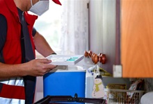 Fotogalerie MHMP - Očkování imobilních pacientů - mobilní očkovací tým