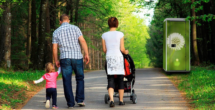 V blízkosti sportovišť na Roztylském náměstí a v Podolské ulici budou v nejbližší době umístěny dvě mobilní smart toalety vybavené solárním napájením, čtečkami platebních karet, ovládacím softwarem, softwarem pro dálkovou obsluhu a monitoringem. - Ilustrační foto