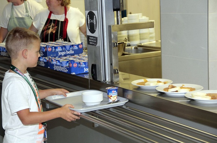 Ilustrační foto - výdej obědů ve škole