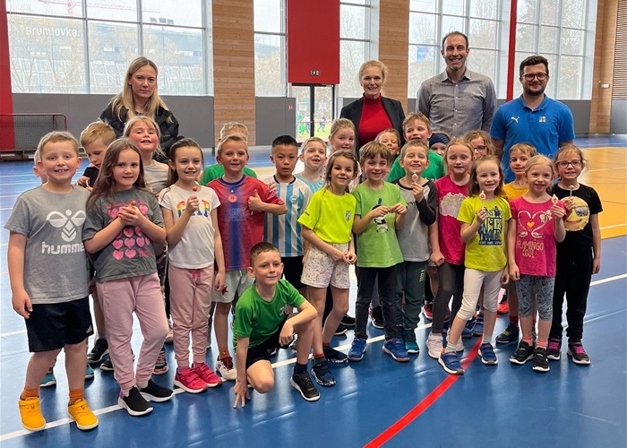Úspěšný projekt „Čtyřka sportuje – sportujeme s trenéry“ dál motivuje děti ke sportu Úspěšný projekt „Čtyřka sportuje – sportujeme s trenéry“ dál motivuje děti ke sportu