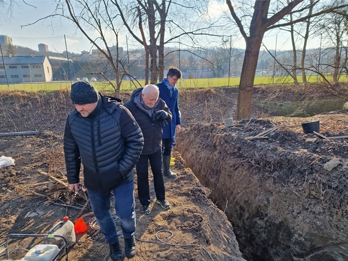 Kontrolní den na stavbě biotopu v Braníku ve středu 8. února 2023.