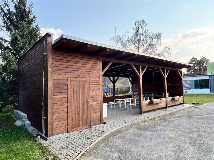 MŠ K Podjezdu v Michli má novou venkovní učebnu.