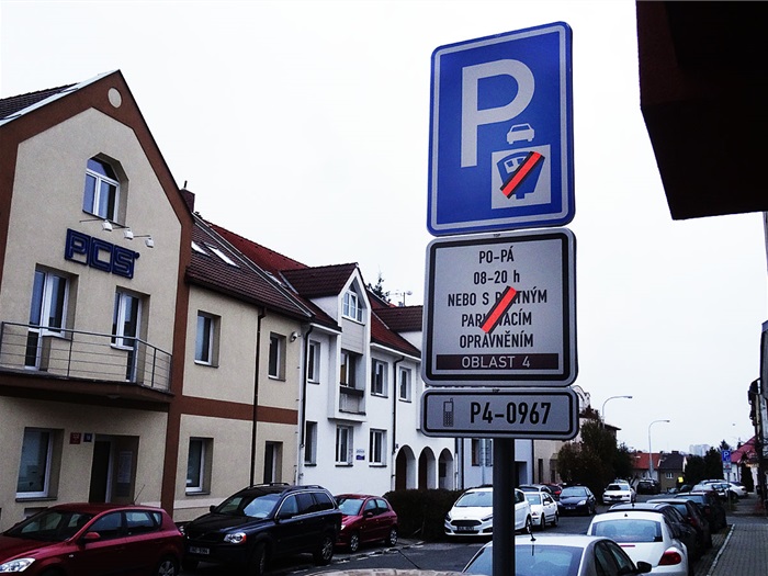 Rozšíření zóny placeného stání v Praze 4 platí od 2. prosince 2019